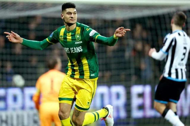 大罗评选最佳11人阵容：梅罗+马拉多纳贝利