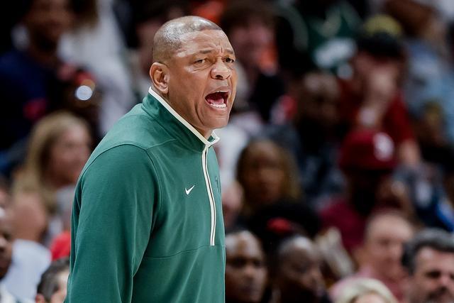 赵继伟：高对抗下保持命中率 我们现在做不到